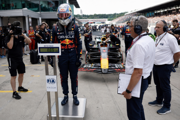 Formula 1 Pilotları Yarıştan Sonra Neden Tartılıyor?